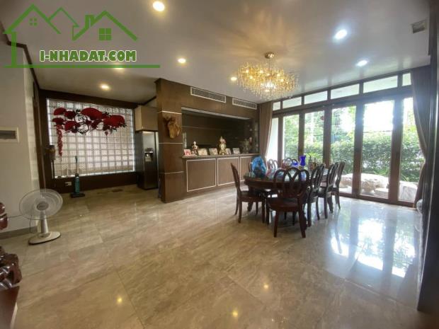 Bán nhà Ngô Thì Nhậm, 140m2, mặt tiền 8m, 58 tỷ, ô tô tránh, kinh doanh đỉnh - 1