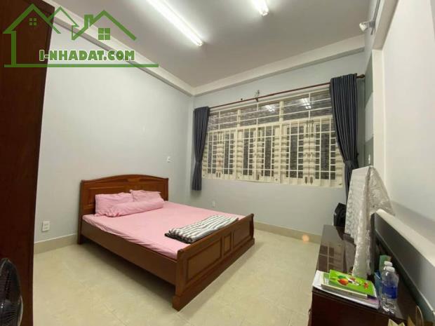 Nhà 2 tầng đường Cao Thắng, Quận 10, (3.6x12), Giá chỉ 5.99 tỷ