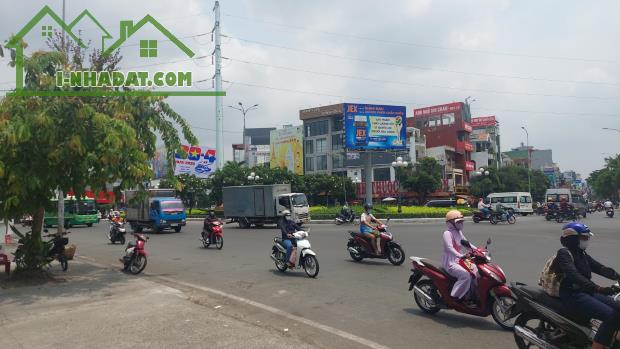 Nhà Mặt Tiền Lê Đại Hành-135m2-dòng tiền gần 100tr/tháng-Trệt+5 Lầu-Vip Quận 11 - 1