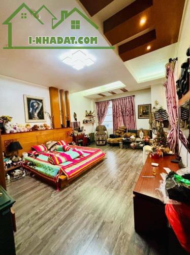 Bán nhà phố Điện Biên Phủ, Ba Đình 65m2, 5 tầng, Mặt tiền 6.8m lô góc Gara ô tô chỉ 23 tỷ - 2