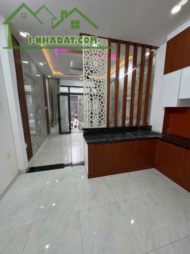 BÁN NHÀ 1/ BÌNH TÂN SÁT MẶT TIỀN GÒ XOÀI - 3 TẦNG - ĐƯỜNG NHỰA 6M THÔNG - 40M2 CHỈ 4.2 TỶ - 3