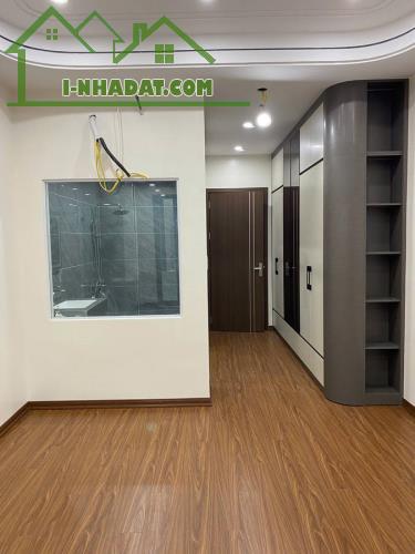 Cần Bán Nhà 44m2 Tại Nguyễn Văn Cừ Long Biên  Mặt Tiền Đẹp Vị Trí Đỉnh | 9,8 Tỷ - 2