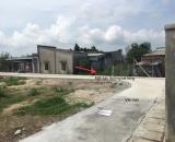 Bán 236 m đất hai mặt tiền đường nhựa có 150 m thổ cư