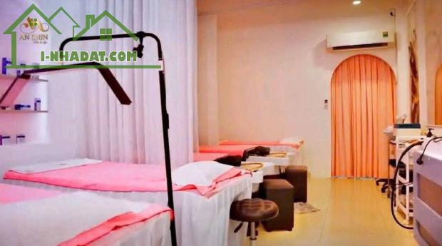 SANG GẤP & HOẶC SHARE MẶT BẰNG CHO THUÊ SPA LÀM ĐẸP ĐẦU TƯ FULL NỘI THẤT MỚI NGAY TRUNG