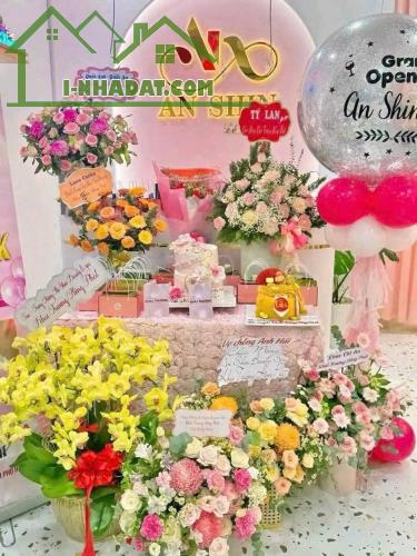 SANG GẤP & HOẶC SHARE MẶT BẰNG CHO THUÊ SPA LÀM ĐẸP ĐẦU TƯ FULL NỘI THẤT MỚI NGAY TRUNG - 1