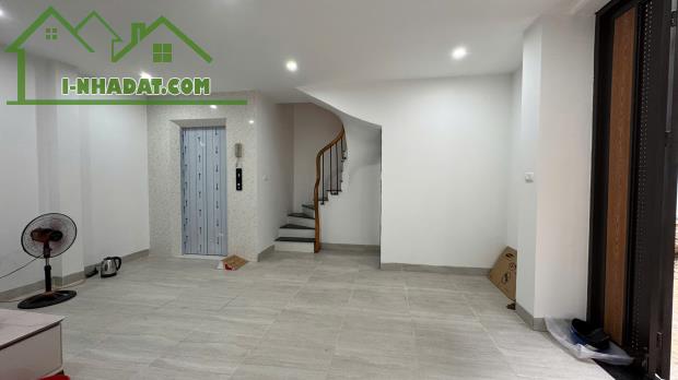 BÁN NHÀ ĐẸP CÁT LINH, ĐỐNG ĐA - 40M x 7T THANG MÁY - MT 6M - SÁT PHỐ CỔ - CHỈ HƠN 14 TỶ - 1