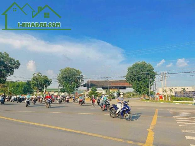 BÁN NHANH 210M2 ĐẤT THỔ CƯ GẦN TRỤC QL 13 NGAY CHỢ, TRƯỜNG HỌC DÂN ĐÔNG. GIÁ 290TR - 2