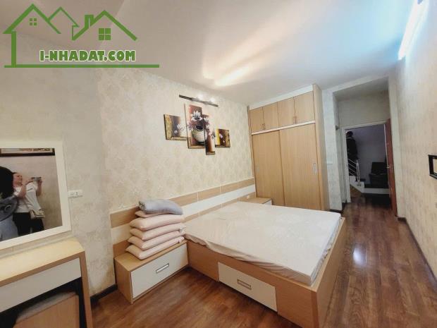 Bán nhà Tôn Đức Thắng phân lô sát phố - 2 thoáng 30m 5 tầng giá 7.6 tỷ - 1