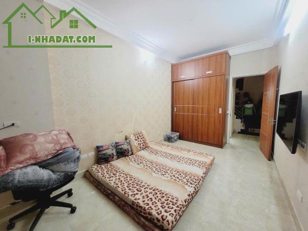 Bán nhà Tôn Đức Thắng phân lô sát phố - 2 thoáng 30m 5 tầng giá 7.6 tỷ - 2