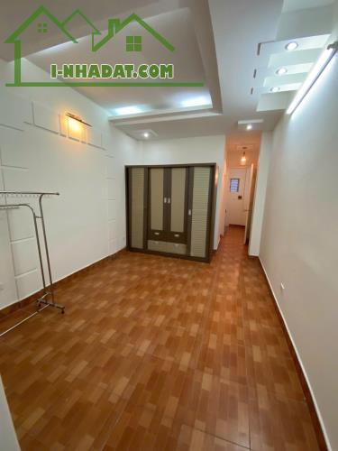 Cho thuê nhà riêng Yên Hòa, Cầu Giấy 30m x 5T giá 14 triệu, nhà đẹp ở ngay - 1