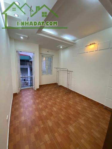 Cho thuê nhà riêng Yên Hòa, Cầu Giấy 30m x 5T giá 14 triệu, nhà đẹp ở ngay - 2