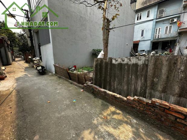 Bán 70m2 đất thổ cư Cổ Linh - 10m ra ô tô tránh - sát phố - chỉ nhỉnh 130tr/m2 - 1