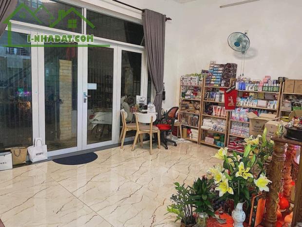 # Nhà Kiệt 3m Hoàng Diệu, 66m2, ngang 5.4m, 3 tầng kinh doanh, 4.2 tỷ