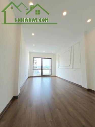 Nhà mới thiết kế hiện đại ở sướng lắm ngõ oto thông qua nhà - 1