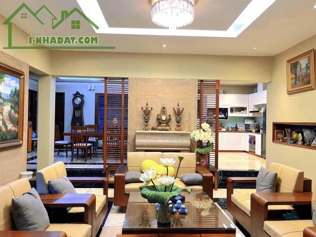 💥 RẺ NHẤT BIỆT THỰ VƯỜN ĐÀO, TÂY HỒ, 200M2 5T MT 13M, CHỈ 86 TỶ 💥