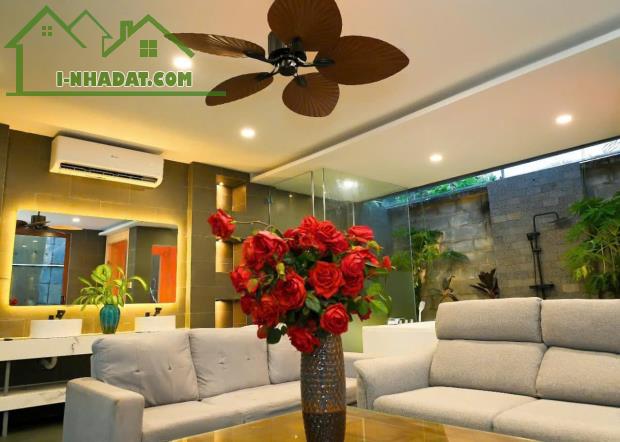 Bán Gấp VILLA Nghỉ Dưỡng Sân Vườn Hồ Bơi Đường Số 2 700m2 56,5 Tỷ TL - 1