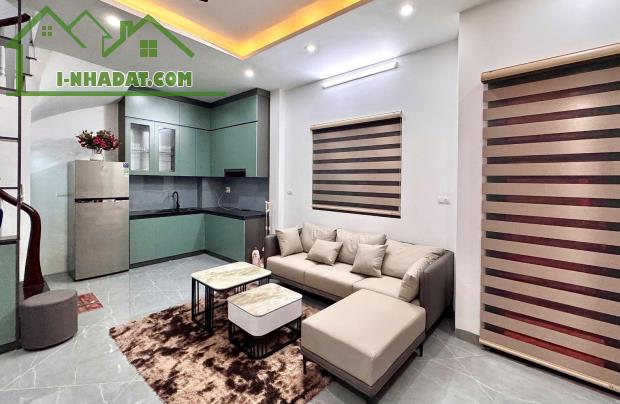 Bán Nhà Phố Thanh Nhàn, đối diện CV Tuổi Trẻ - Mặt ngõ thông, 23/28m2 x 4 Tầng, Sổ vuông