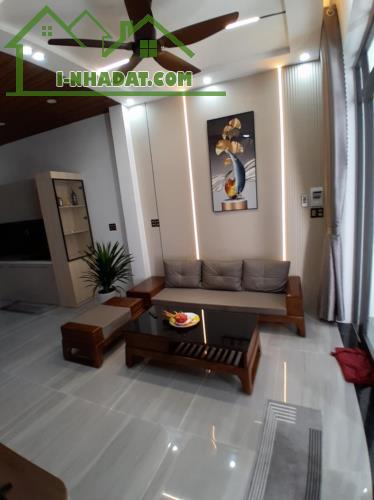 ► Kiệt thẳng Hoàng Hoa Thám, 55m2, 2 mê mới đẹp xịn sò, 3PN, 3.x tỷ