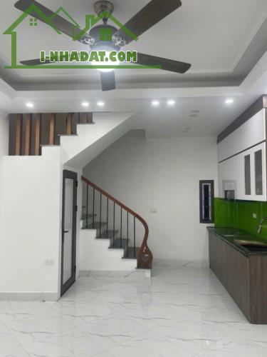 AN LẠC- TRÂU QUỲ - 4 TẦNG MỚI TOANH - GẦN TRƯỜNG C1,2,ĐẠI HỌC- - GIÁ 4.45tỷ - 2