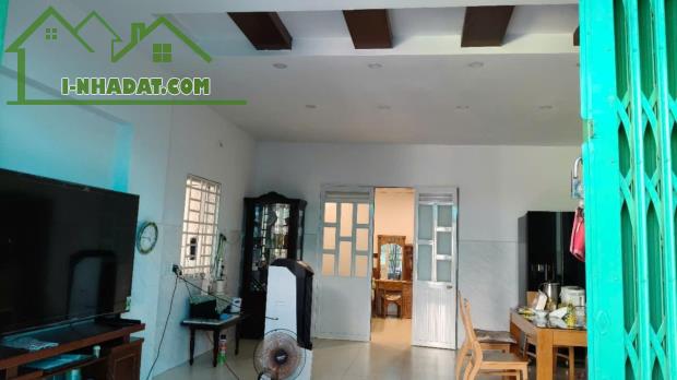 Bán nhà mặt tiền đường Đình An Tài P7 Q8, căn góc 7m × 12m, 4PN xe hơi vào nhà dưới 6Tỷ TL - 2