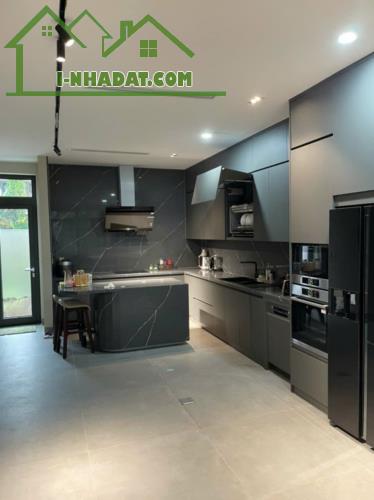 Phân Lô Oto Tránh Đỗ Ngày Đêm Khu Starlake Nguyễn Văn Huyên 100m2 Mt9m Giá Cực Rẻ 34 Tỷ