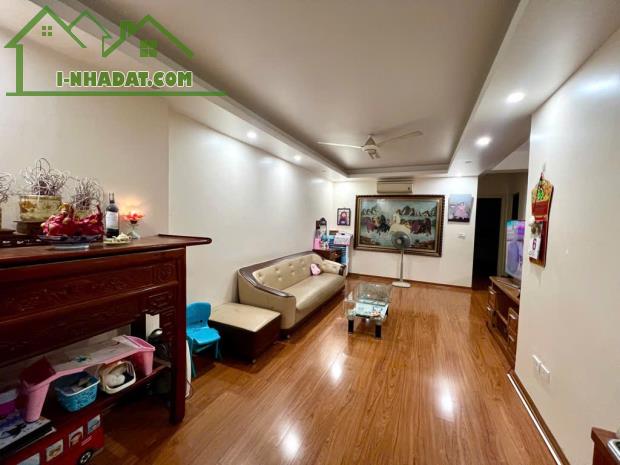 Bán căn hộ chung cư Sài Đồng Long Biên rộng 75m 2 ngủ 2wc view tầng cao giá 3 tỷ 290tr