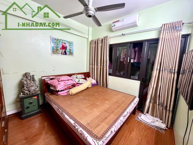 Bán căn hộ chung cư Sài Đồng Long Biên rộng 75m 2 ngủ 2wc view tầng cao giá 3 tỷ 290tr - 2
