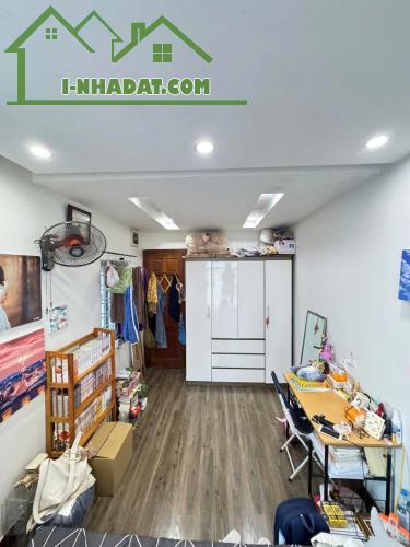 CÓ 102, HƠN 7 TỶ SỞ HỮU NHÀ LÕI PHỐ CỔ NGỌC LÂM 35M, 5T, MT3.5M, Ô TÔ THÔNG NGUYỄN VĂN CỪ. - 2