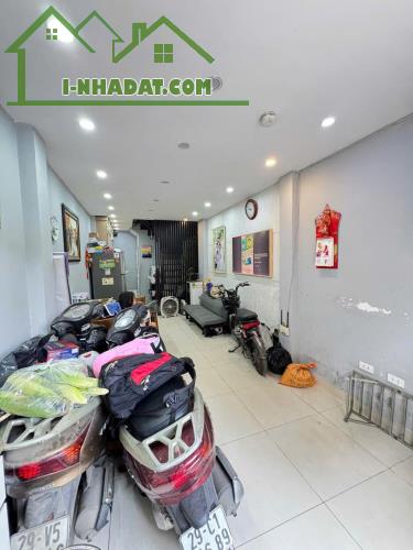 CÓ 102, HƠN 7 TỶ SỞ HỮU NHÀ TRUNG TÂM PHỐ NGUYỄN VĂN CỪ 35M, 5T, MT3.5M, Ô TÔ THÔNG. - 1