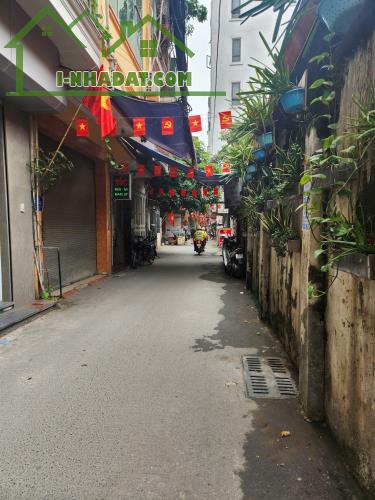 Mặt ngõ kinh doanh - 6 tầng thang máy - vài  bước ra đường Cầu Giấy - 5