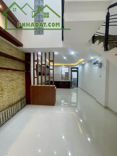 SIÊU PHẨM CHDV THOẠI NGỌC HẦU TÂN PHÚ 6PN ĐƯỜNG NHỰA 6M THU NHẬP 20TR/THÁNG HƠN 8 TỶ - 2