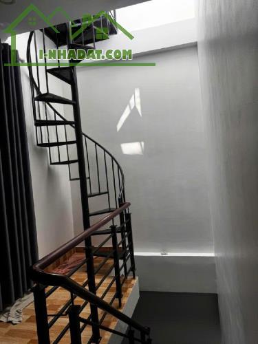 5.xtỷ sở hữu nhà gần Hà Huy Giáp – Quận 12 – DT gần 100m2
