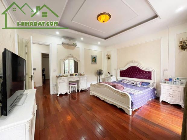BÁN NHÀ PHỐ GIẢNG VÕ - LÔ GÓC 197M² - MT RỘNG - GARA Ô TÔ - KINH DOANH TỐT - GIÁ CHỈ 50 TỶ - 2