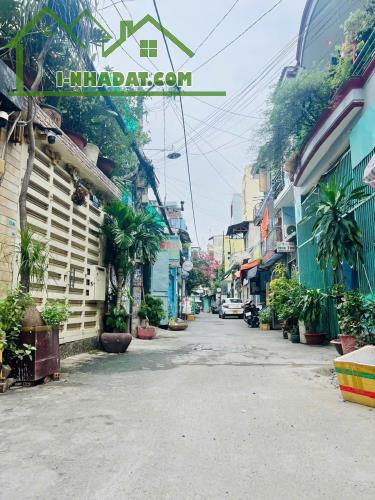 Lê Văn Quới gần 4 xã giápTân Phú hẻm 5m thông xe hơi vào nhà 60m2 -4 Tầng Nhỉnh 5ty