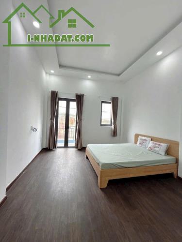 Lê Văn Quới gần 4 xã giápTân Phú hẻm 5m thông xe hơi vào nhà 60m2 -4 Tầng Nhỉnh 5ty - 4