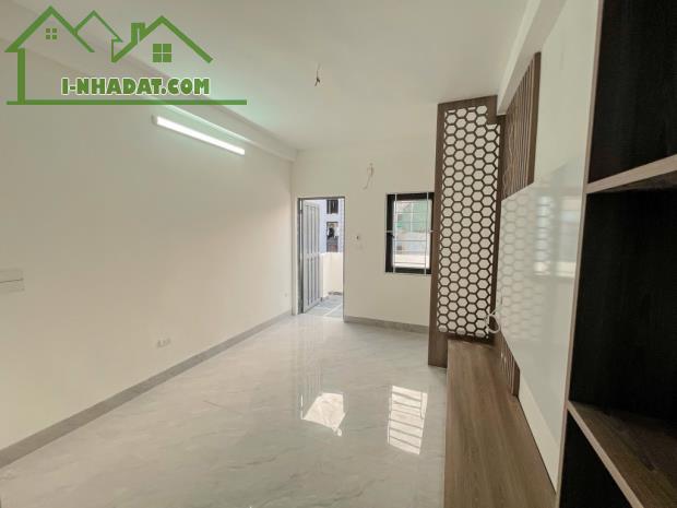 BÁN NHÀ ĐẸP MỚI TINH – HOÀNG MAI, HOÀNG VĂN THỤ – THANG MÁY – 3 BƯỚC RA PHỐ  Giá: 7,6 tỷ – - 3