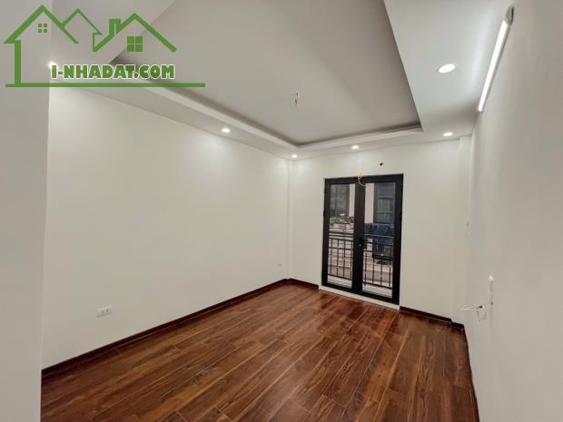 BÁN NHÀ ĐẸP MỚI TINH – HOÀNG MAI, HOÀNG VĂN THỤ – THANG MÁY – 3 BƯỚC RA PHỐ  Giá: 7,6 tỷ – - 4