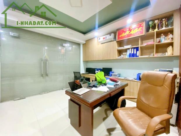 NGAY LÊ TRỌNG TẤN TÂY THẠNH TÂN PHÚ - NHÀ HẺM XE TẢI THÔNG - 61M2 (5x12.4) - CHỈ HƠN 5 TỶ - 4