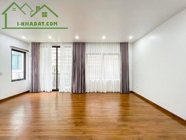 NHÀ ĐẸP MỄ TRÌ - LÔ GÓC - 2 THOÁNG - CÁCH Ô TÔ 10M - TẶNG FULL NỘI THẤT - GIÁ CHỈ 6.59 TỶ - 2