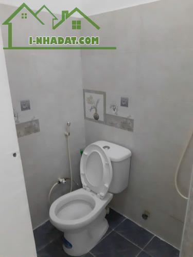 Nhà 2 tầng kiệt Lê Đình Lý . Diện tích : 33m . Giá : 2tỷ130 thương lượng - 3