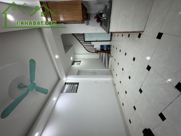 NHÀ MỚI GẦN PHỐ- LÔ GÓC- 6 TẦNG - NGÕ THÔNG, CẦU AM, 7.5tỷ. - 1