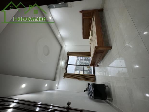 NHÀ MỚI GẦN PHỐ- LÔ GÓC- 6 TẦNG - NGÕ THÔNG, CẦU AM, 7.5tỷ. - 3