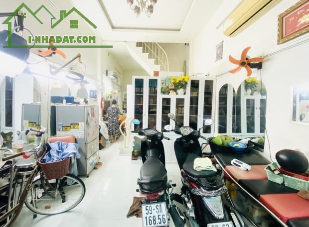 GIẢM CHÀO 200tr – Nhà Lô Góc 40m2 – 5m ra hẻm Ô TÔ – giá 4.9 tỷ - 1