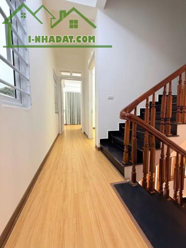 Cần bán gấp nhà Ngọc Thụy Long Biên 48.5m 4T MT4m chỉ hơn 8 tỷ ngõ ô tô, kinh doanh - 3