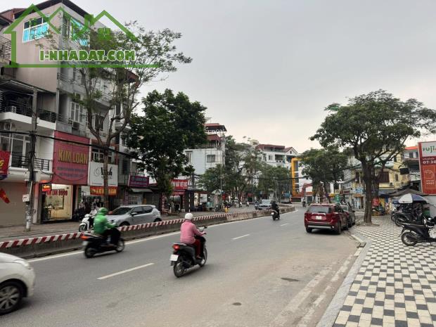 Mặt phố Lạc Long Quân - Tòa VP 5 tầng - MT rộng - Sổ nở hậu. - 3