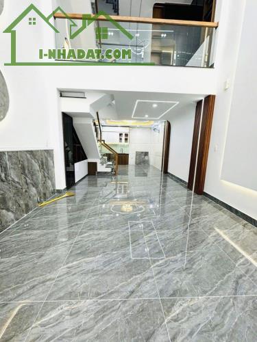 LÔ GÓC KHÔNG QUY HOẠCH KHÔNG LỘ GIỚI, 5 TẦNG, 8 X 9 , GIÁ 8 TỎI, HẺM Ô TÔ THÔNG - 1