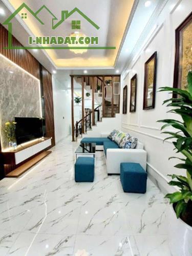 🏆NHÀ MỚI - THUÝ LĨNH - LĨNH NAM - 32M2 - 5TẦNG - 4,75TỶ  - GẦN PHỐ - NGÕ 3 GÁC ĐỖ CỬA