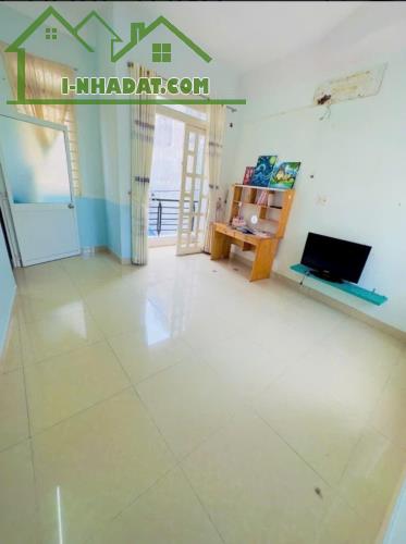 Nhà bán gần Mặt tiền  P15, Q8 thuộc đuờng Lưu Hữu Phước 👉Giá  3,88 tỷ💰 - 4
