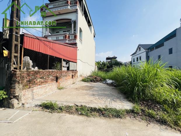 Bán đất - Xã Mai Đình (Sóc Sơn)-Đường Thông-Ô Tô -112 M2- 3,2 Tỷ - 2