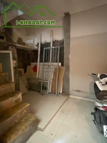 Cho thuê nhà nguyên căn ngõ 15 Phố Lê Đại Hành 3 tầng x 40m2, 3 ngủ chỉ 7.3 Triệu - 1